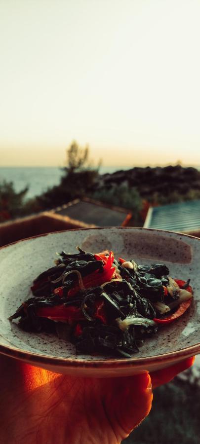 Rocas Roja Beach Hotel Faralya Eksteriør billede